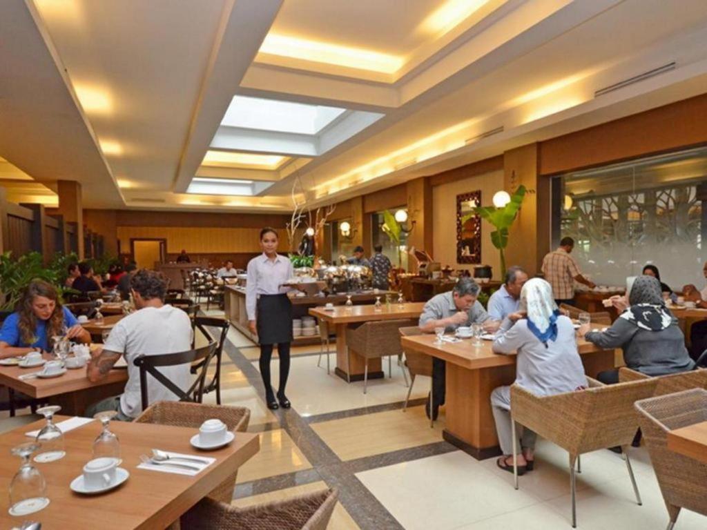 The Axana Hotel Padang  Exterior foto