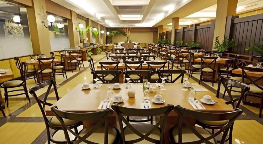 The Axana Hotel Padang  Exterior foto